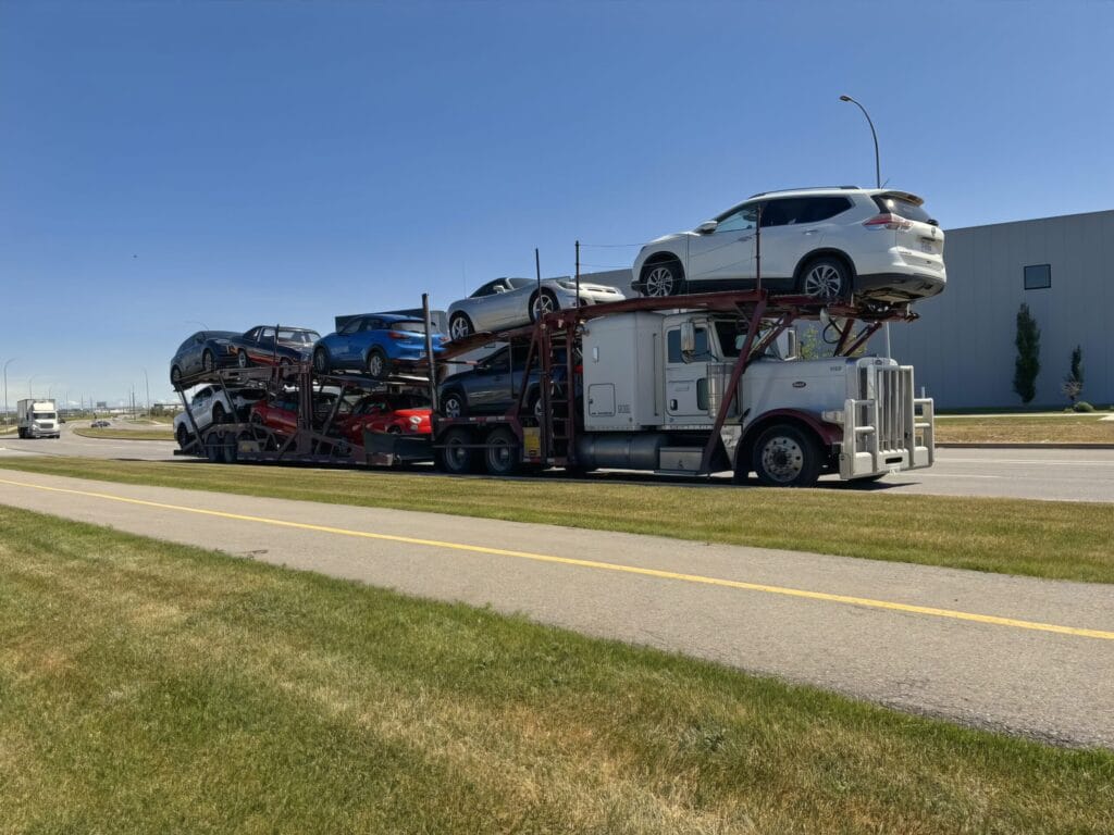 Hanamark professional auto transport truck in Canada