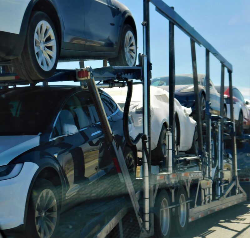 Car Transport for Dealerships. Hanamark auto carrier serving Canadian dealership